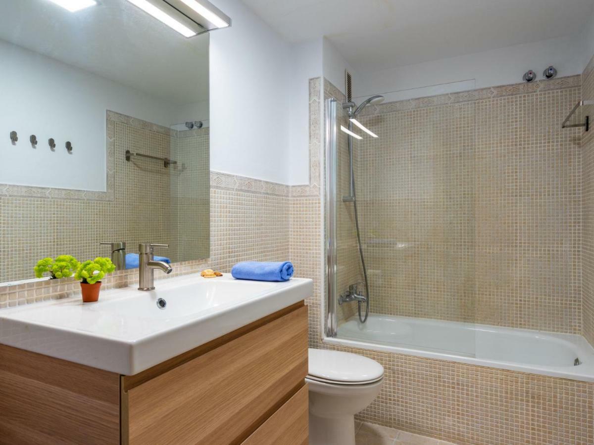 Apartment Carihuela Playa-2 By Interhome Torremolinos Luaran gambar