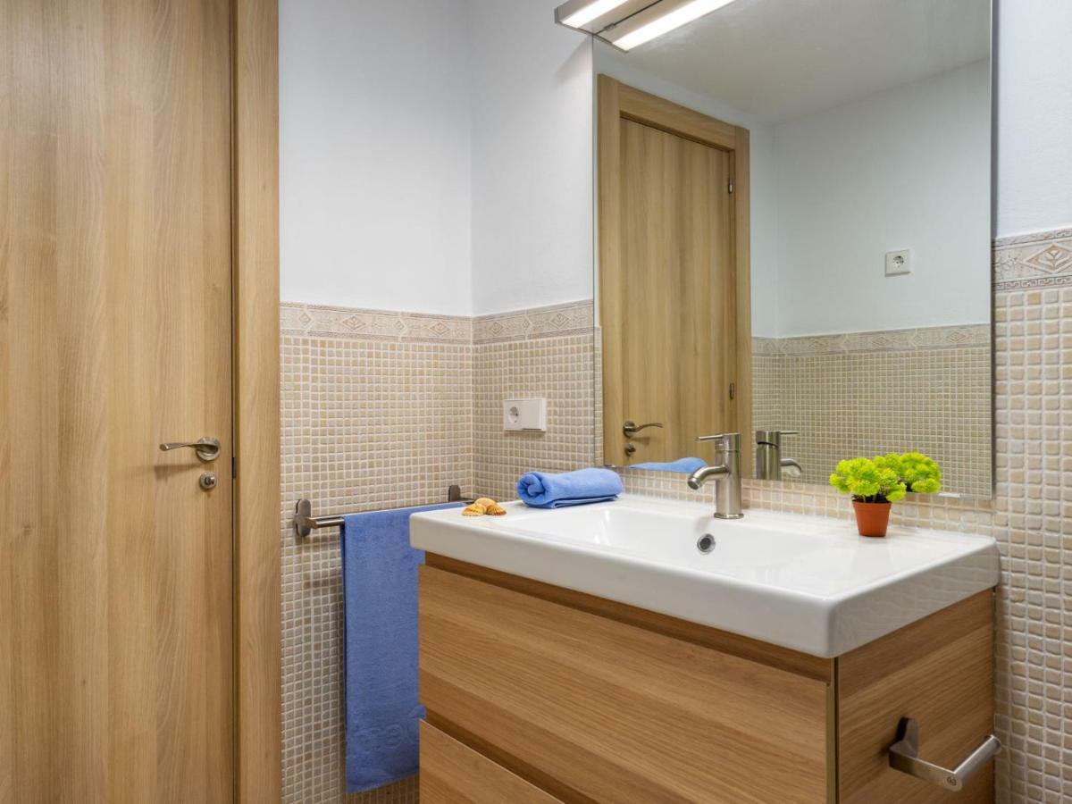 Apartment Carihuela Playa-2 By Interhome Torremolinos Luaran gambar