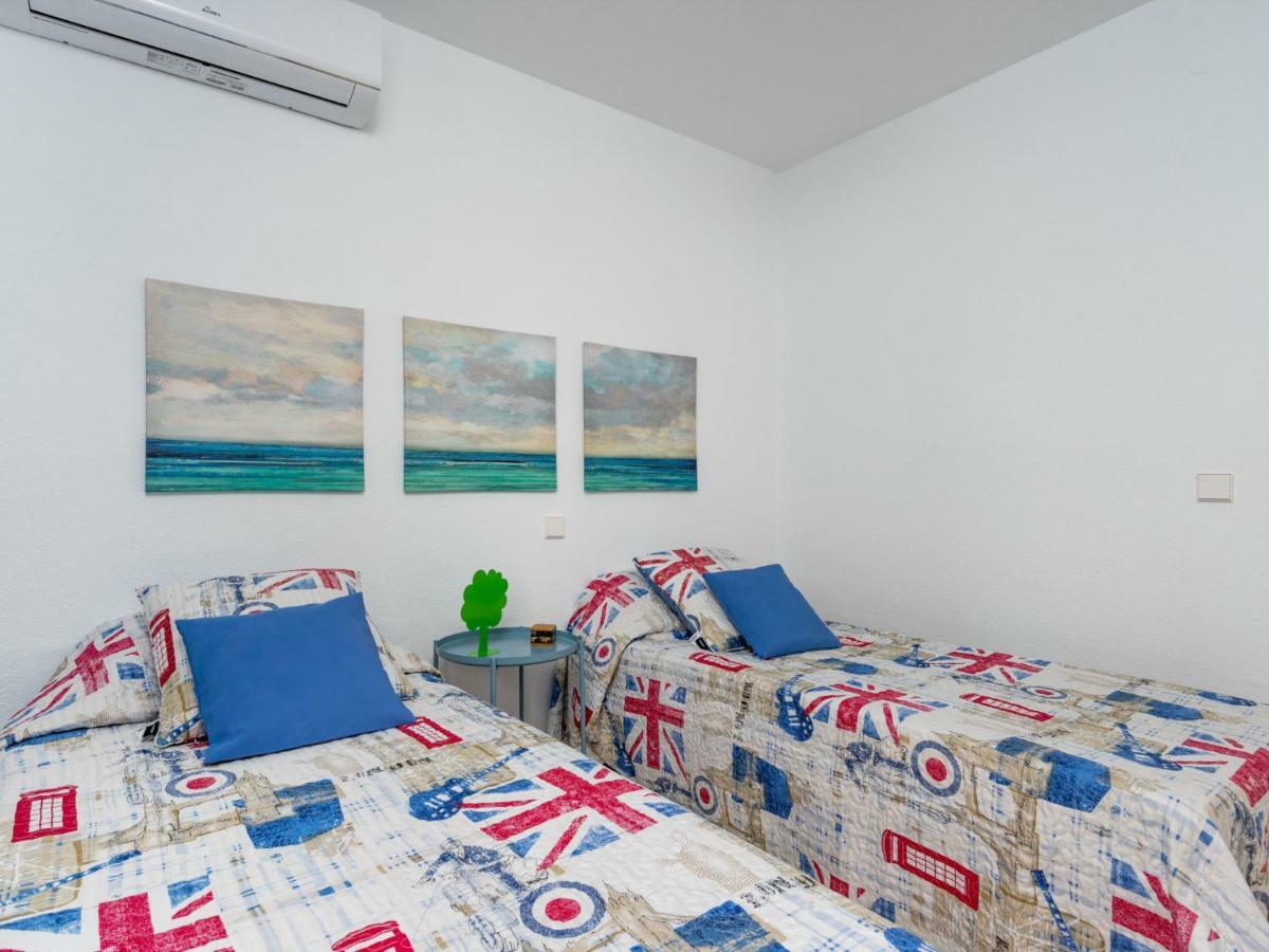 Apartment Carihuela Playa-2 By Interhome Torremolinos Luaran gambar
